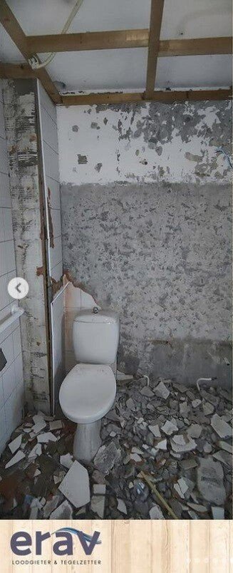 Voor de werkzaamheden: Moderne toilethoek